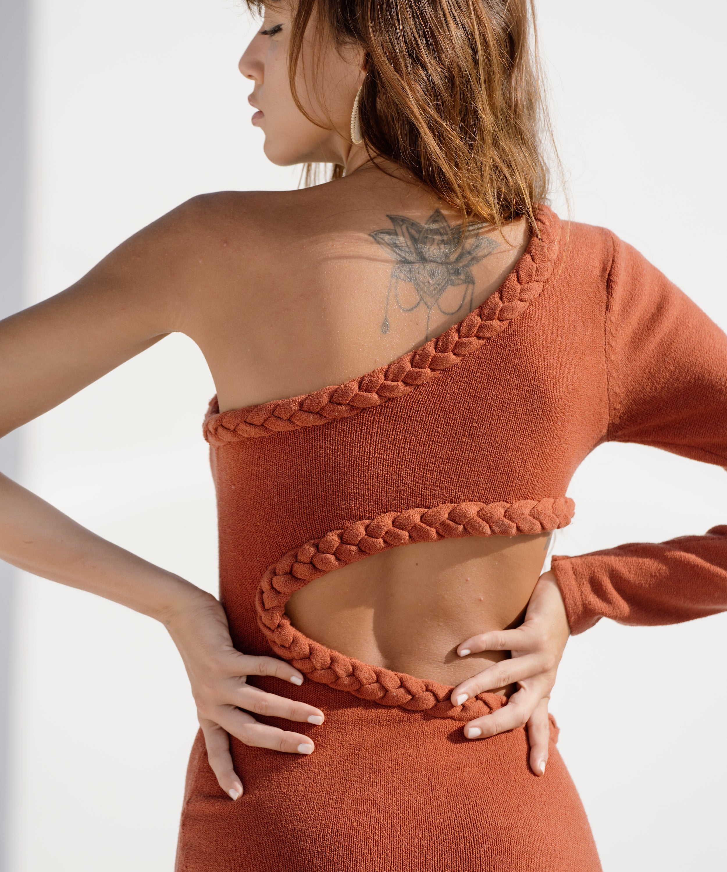 ouenknitdress_b80eda73-a3d4-4761-827d-3240d39b3753.jpg
